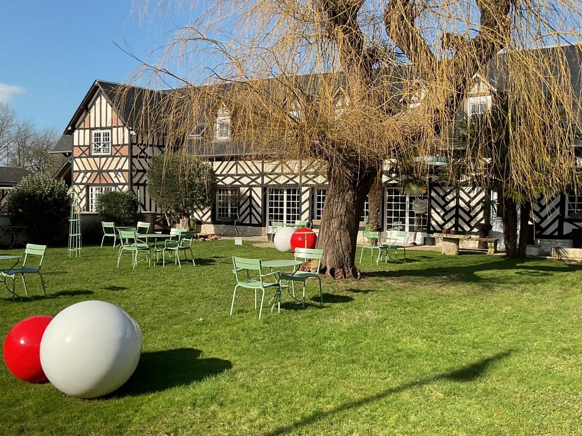 Manoir De La Croix-Sonnet Bed & Breakfast Trouville-sur-Mer Eksteriør bilde